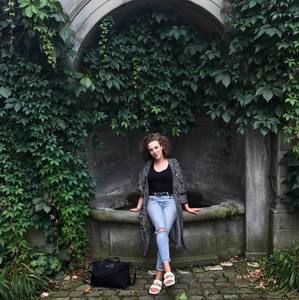 Meet your Posher, Helen